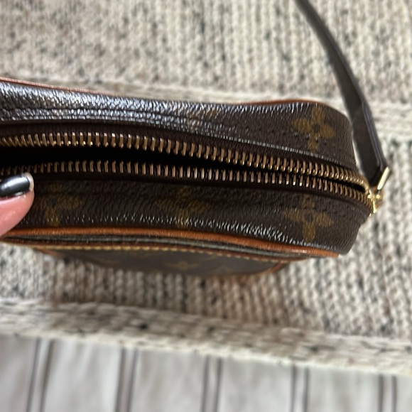 Louis Vuitton monogram crossbody - Picture 2 of 16
